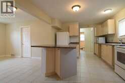 825 BRANT | Windsor Ontario | Slide Image Seven