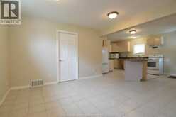 825 BRANT | Windsor Ontario | Slide Image Nine