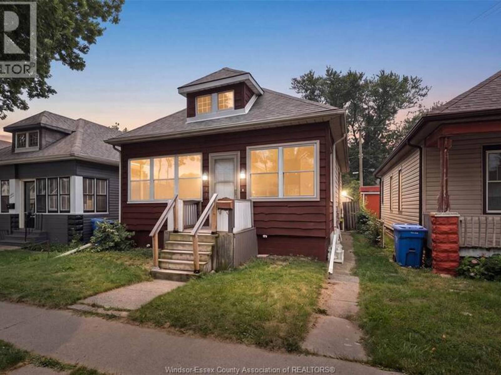 497 MCKAY AVENUE, Windsor, Ontario N9B 1Z7