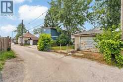1245 GILES BOULEVARD East | Windsor Ontario | Slide Image Thirty