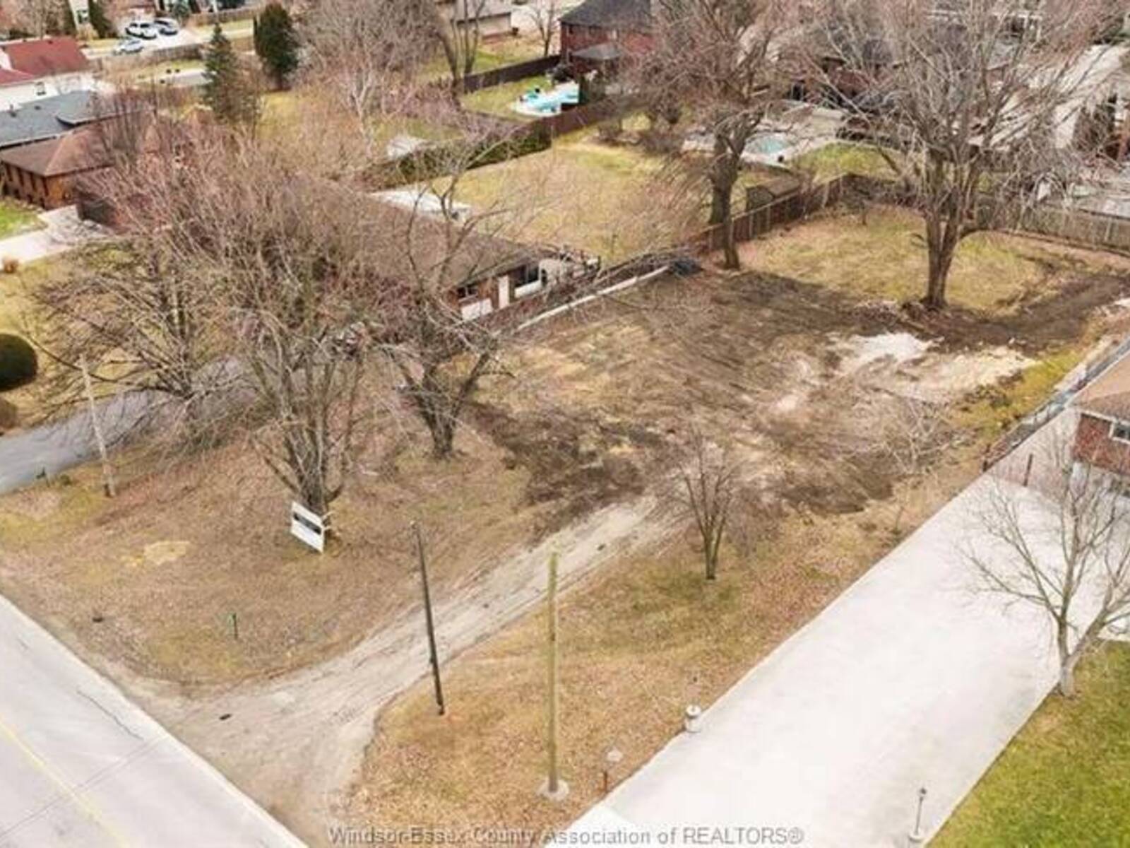 1122 REAUME Unit# LOT, LaSalle, Ontario N9J 1C1