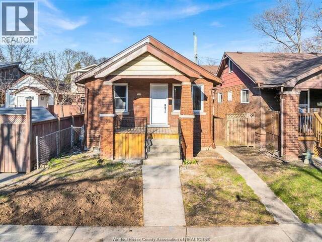 1568 york street STREET Windsor Ontario, N8X 1W4 - 4 Bedrooms Home For Sale