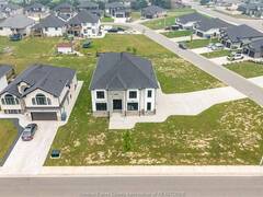 116 KINGSBRIDGE DRIVE Amherstburg Ontario, N9V 0G8