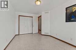 64 TOFFLEMIRE COURT | Amherstburg Ontario | Slide Image Sixteen