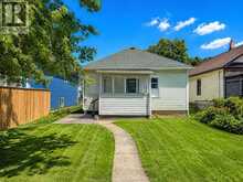 651 BROCK STREET | Windsor Ontario | Slide Image Sixteen