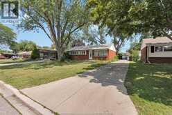 3660 ROXBOROUGH | Windsor Ontario | Slide Image Two
