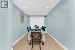 3660 ROXBOROUGH | Windsor Ontario | Slide Image Ten