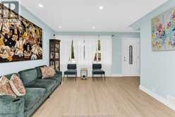 3660 ROXBOROUGH | Windsor Ontario | Slide Image Nine