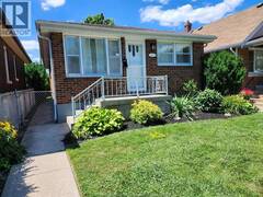 1163 JOSEPHINE Windsor Ontario, N9B 2L6
