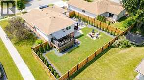 682 RICHMOND | Amherstburg Ontario | Slide Image Forty