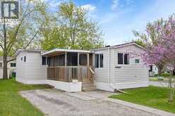 326 BEVERLY | Essex Ontario | Slide Image One