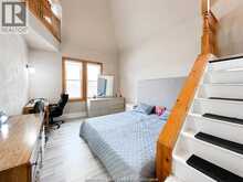 421 HALL | Windsor Ontario | Slide Image Twenty