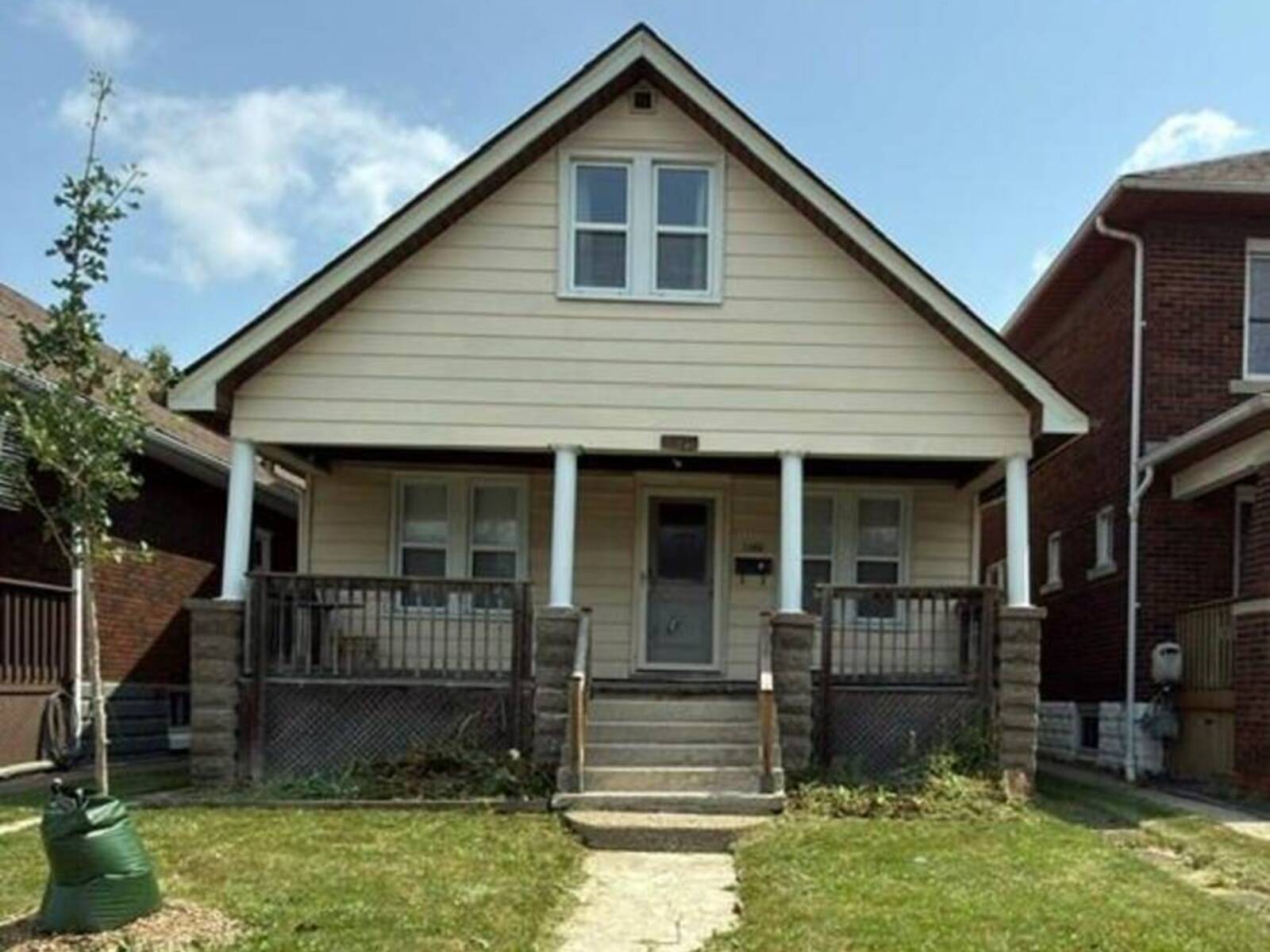 1580 DUFFERIN, Windsor, Ontario N8X 3K5