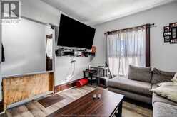 262-264 QUEEN STREET | Chatham Ontario | Slide Image Nine