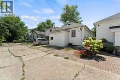 328 JOSEPHINE AVENUE | Windsor Ontario | Slide Image Thirty