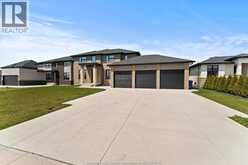 22 GREGORY AVENUE | Kingsville Ontario | Slide Image Three