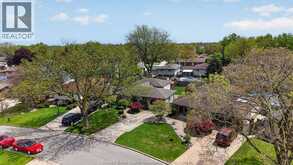 10626 Keating CRESCENT | Windsor Ontario | Slide Image Thirty-four