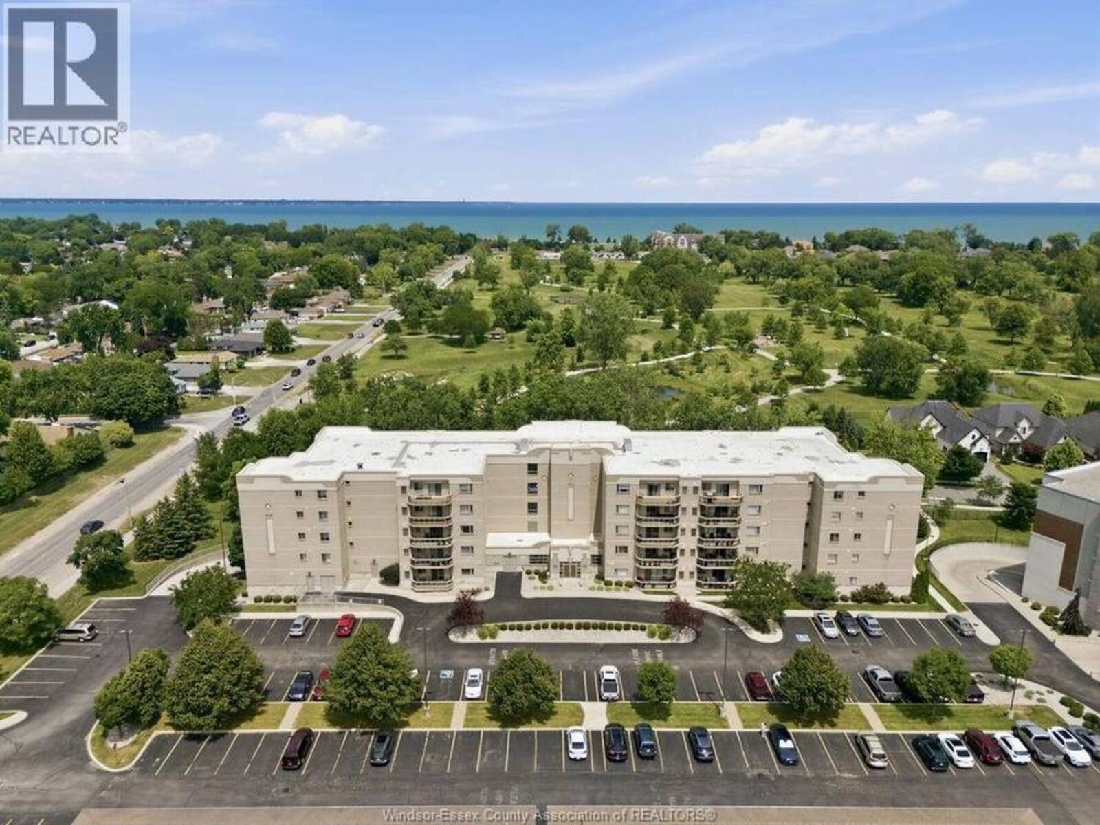 200 MANNING ROAD Unit# 211, Tecumseh, Ontario N8N 0A8