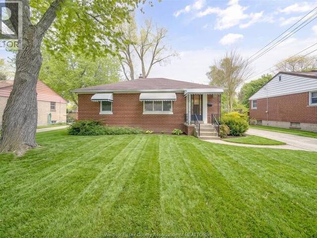 3264 DOMINION BOULEVARD Windsor Ontario, N9E 2N5 - 4 Bedrooms Home For Sale