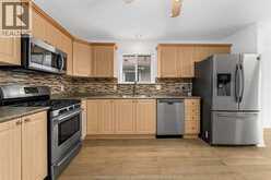 2420 VENETIAN AVENUE | Windsor Ontario | Slide Image Thirteen