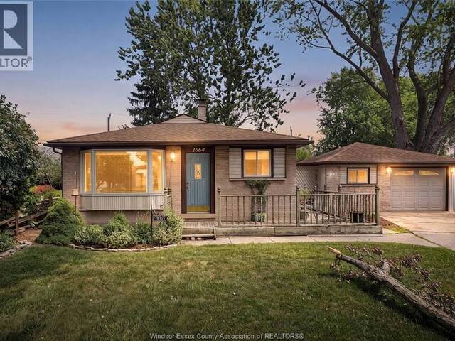 1664 GREENVIEW CRESCENT Windsor Ontario, N9C 2E9 - 3 Bedrooms Home For Sale