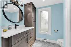 77 JULIE LANE | Windsor Ontario | Slide Image Twelve