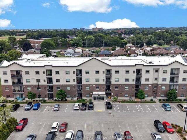 8475 WYANDOTTE STREET East Unit# 311 Windsor Ontario, N8S 0A4 - 2 Bedrooms Condo For Sale