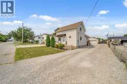 518 ARQUETTE AVENUE | Essex Ontario | Slide Image Three