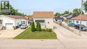 518 ARQUETTE AVENUE | Essex Ontario | Slide Image Forty