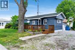 105 Brooks BOULEVARD | Windsor Ontario | Slide Image Three