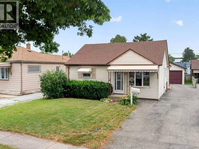 2670 CHANDLER ROAD Windsor Ontario, N8W 4B3 - 2 Bedrooms Home For Sale