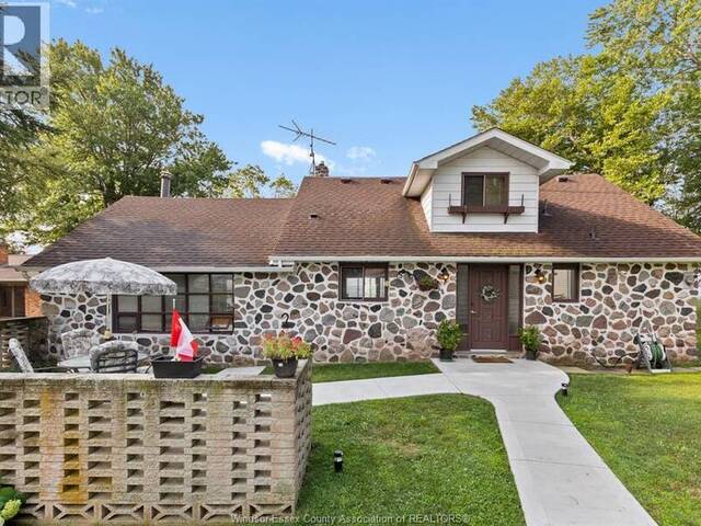 611 POPLAR BLUFF Harrow Ontario, N0R 1G0 - 3 Bedrooms Waterfront Home For sale