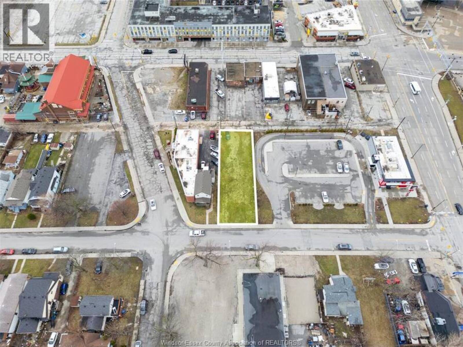 667 WINDSOR AVENUE, Windsor, Ontario N9A 1J6