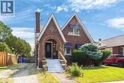 852 REEDMERE | Windsor Ontario | Slide Image One