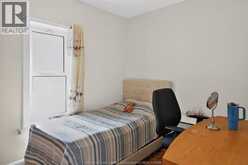 852 REEDMERE | Windsor Ontario | Slide Image Seven