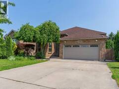 1544 IMPERIAL CRESCENT Windsor Ontario, N9G 2T8