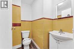 418 CARON AVENUE | Windsor Ontario | Slide Image Thirteen