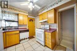 879 FELIX AVENUE | Windsor Ontario | Slide Image Sixteen