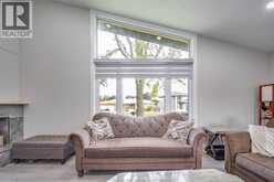2405 ROXBOROUGH BOULEVARD | Windsor Ontario | Slide Image Eight