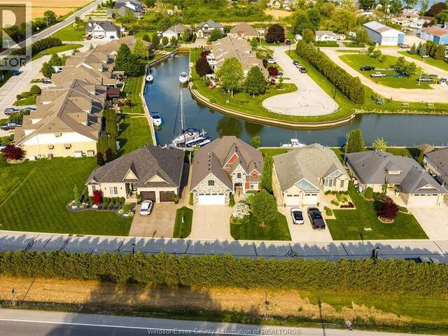 33 MONTEGO BAY CRESCENT Kingsville Ontario, N9Y 4E7 - 2 Bedrooms Waterfront Home For sale