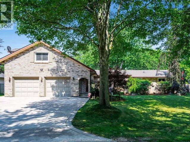 110 Lake Erie DRIVE Amherstburg Ontario, N9V 2Y8 - 4 Bedrooms Waterfront Home For sale