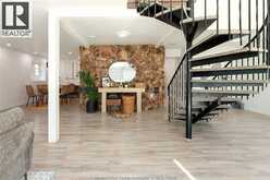 22 UNIVERSITY DRIVE | Chatham Ontario | Slide Image Seven