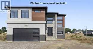 2572 MAYFAIR AVENUE South | LaSalle Ontario | Slide Image One