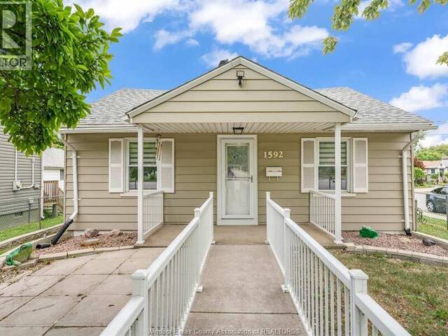 1592 Prince ROAD Windsor Ontario, N9C 3B3 - 3 Bedrooms Home For Sale