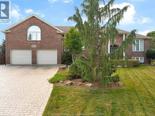 2071 EUGENI Tecumseh Ontario, N9K 1B3 - 4 Bedrooms Home For Sale