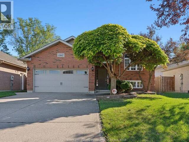 1162 BANWELL ROAD Windsor Ontario, N8P 1J2 - 4 Bedrooms Home For Sale