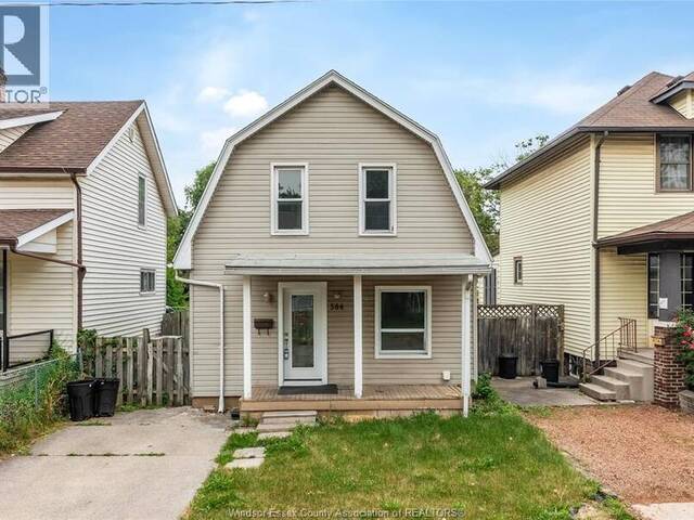 384 JOSEPHINE AVENUE Windsor Ontario, N9B 2L1 - 5 Bedrooms Home For Sale