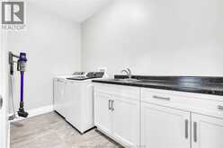 16 ROBIN COURT | Kingsville Ontario | Slide Image Nine