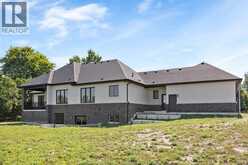 418 COUNTY RD 34 | Kingsville Ontario | Slide Image Forty-seven