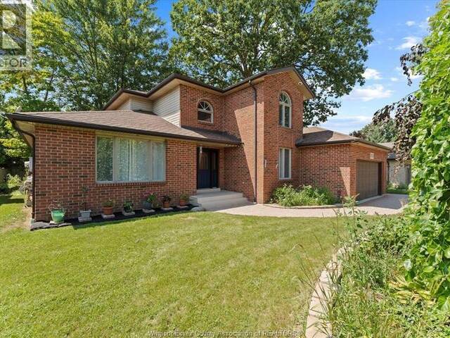 5753 BISHOP STREET LaSalle Ontario, N9H 1N8 - 6 Bedrooms Home For Sale